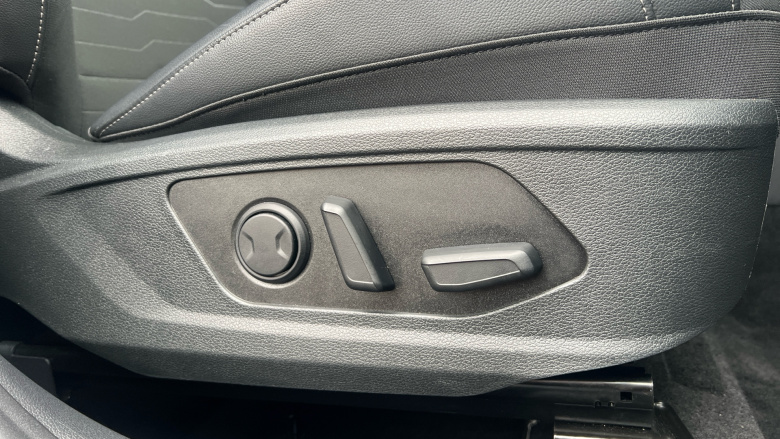 Kia Sportage 1.6T GDi 207 HEV 3 5dr Auto Hybrid Estate